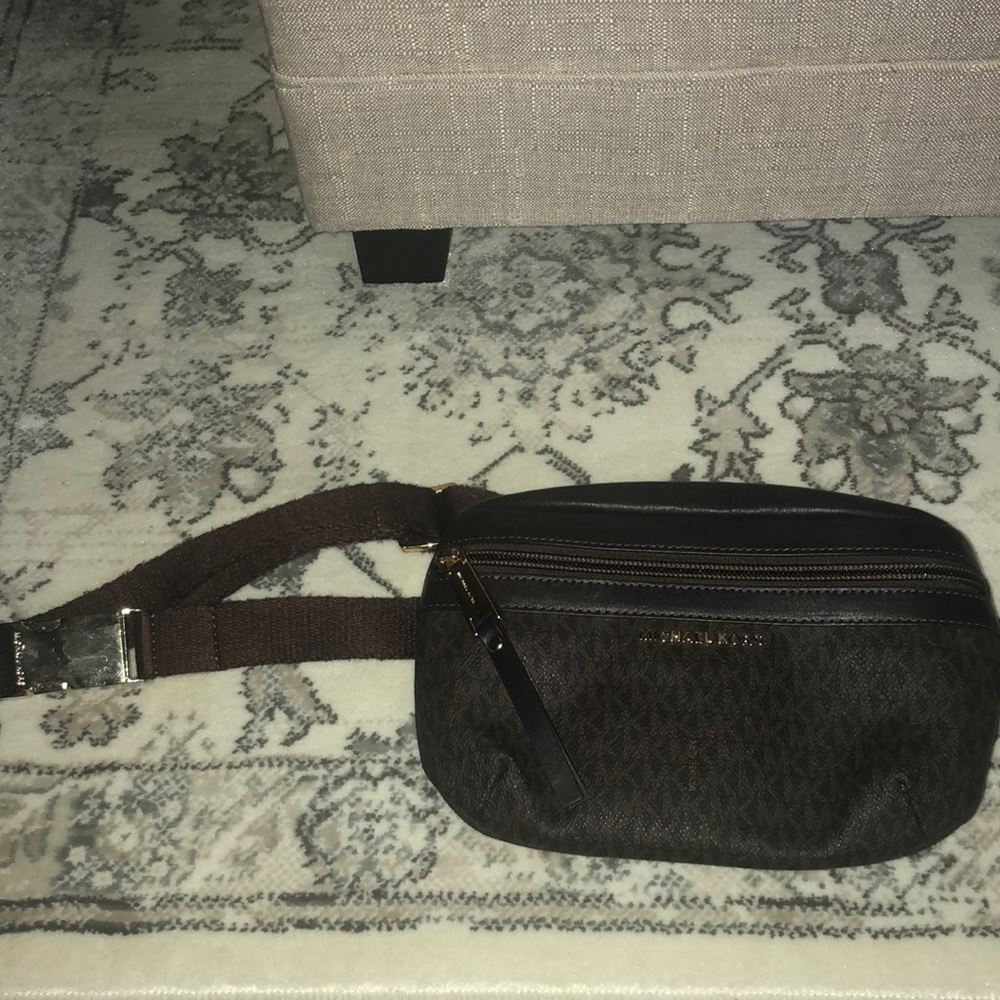 Brown Michael Kors fanny pack